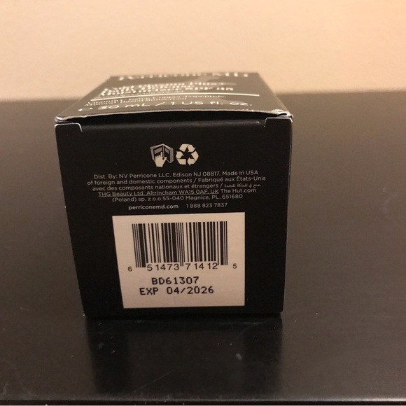 Perricone MD Cold Plasma+ Daily Defense Moisturizer SPF35. - Picture 5 of 7